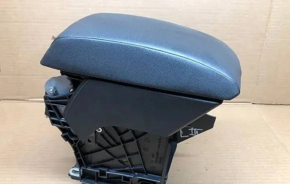 Seat Leon (5F) Armrest 5F0864981A 5F0858329A 5E0858329A