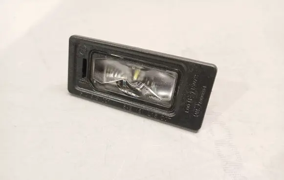 Skoda Kamiq Number plate light 5NA943021