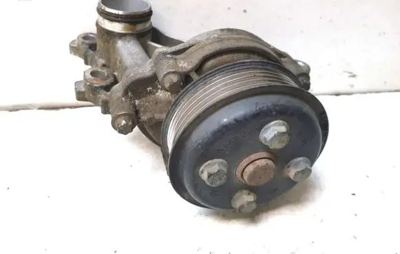 Mercedes-Benz A W169 Water pump A6402010001