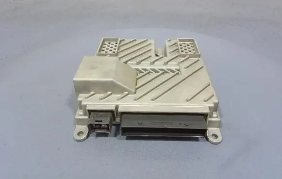 Mercedes-Benz AMG GT R190 C190 Aerial antenna amplifier A0009003320