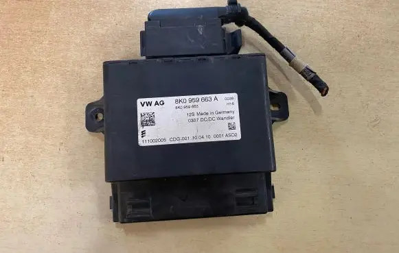 Volkswagen PASSAT B6 Other control units/modules 8K0959663A 8K0959663 111002005