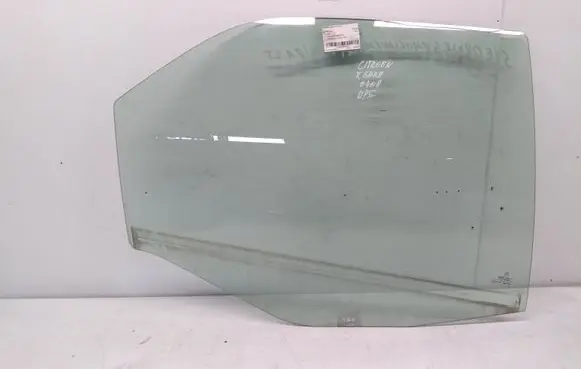 Rear door window glass