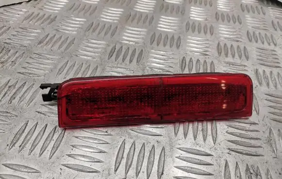 Volkswagen Caddy Third/center stoplight 2K0945087C