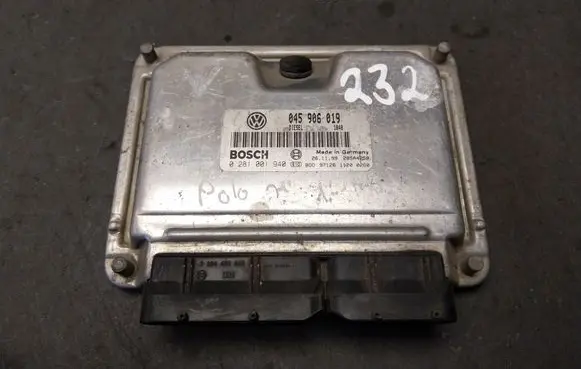 Volkswagen Polo III 6N 6N2 6NF Engine control unit/module 045906019 0281001940