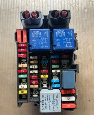 Renault Scenic III - Grand scenic III Fuse box set 18013301D 100707