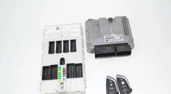BMW X1 F48 F49 Engine ECU kit and lock set 8795012 61355B5D695 5B5D695