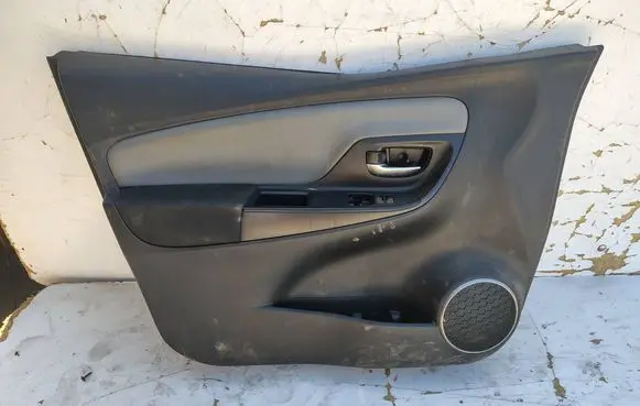 Toyota Yaris Front door card panel trim 1482608X