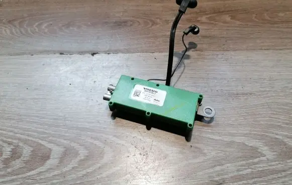 Volvo S40 Aerial antenna amplifier 30737917