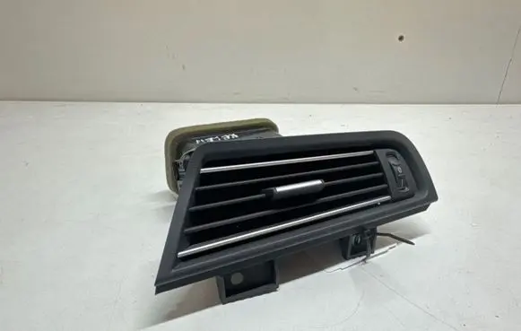 BMW 5 F10 F11 Dashboard side air vent grill/cover trim 9166884