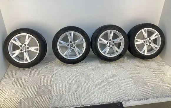 Audi A4 S4 B9 R17 alloy rim 8W0601025K