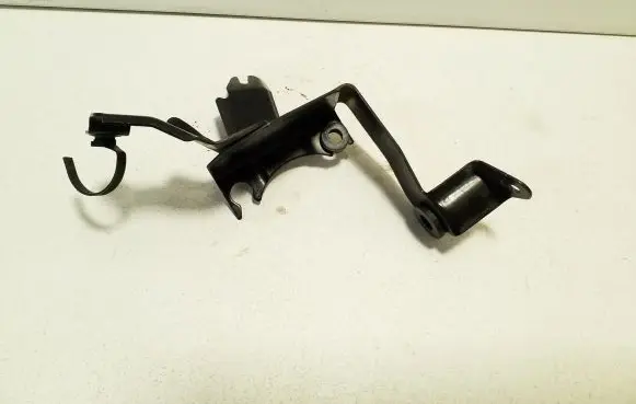 Honda CR-V ABS pump bracket 