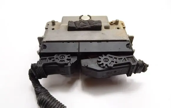 Volkswagen Polo V 6R Engine control unit/module 03E906019B 5WA11001