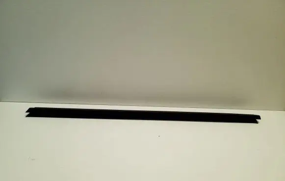 Nissan Qashqai J12 Front door glass trim molding