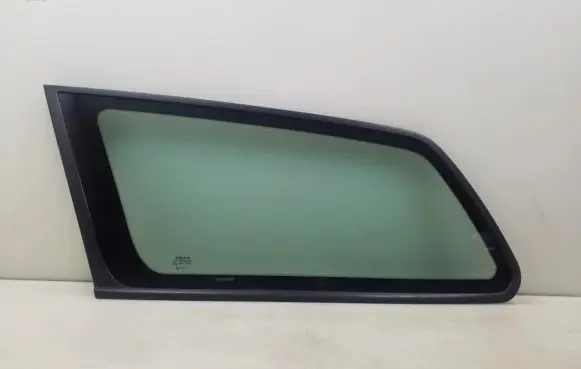 Volvo V50 Rear side window