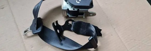 Maserati Quattroporte Middle seatbelt (rear) 6700125100 622334400
