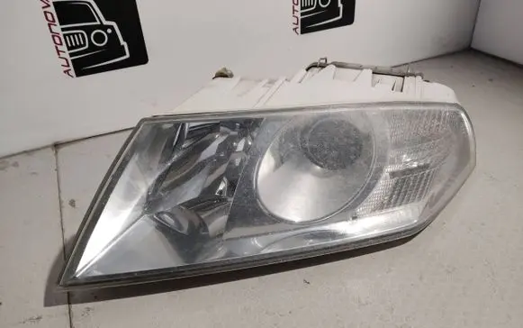 Skoda Octavia Mk2 (1Z) Headlight/headlamp E8203577