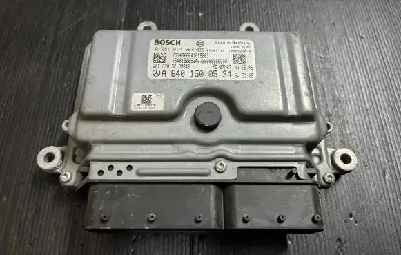 Mercedes-Benz A W169 Engine control unit/module A6401500534 1039S23074 0281014668
