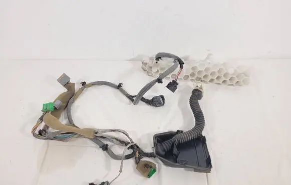 Volvo V70 Front door wiring loom 9442270 2593