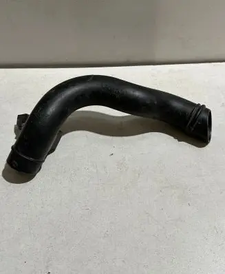 Volvo XC90 Air intake duct part 31657797
