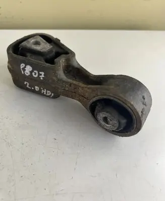 Peugeot 807 Engine mount bracket