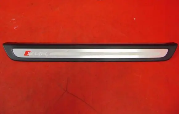 Audi Q5 SQ5 Front sill trim cover 8R0853374G