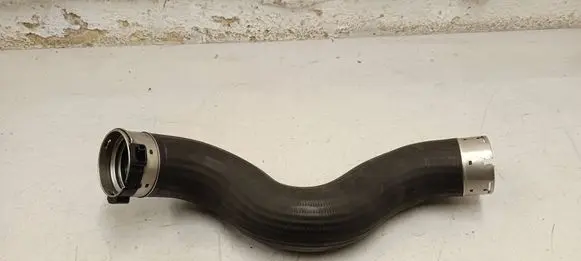 Intercooler hose/pipe