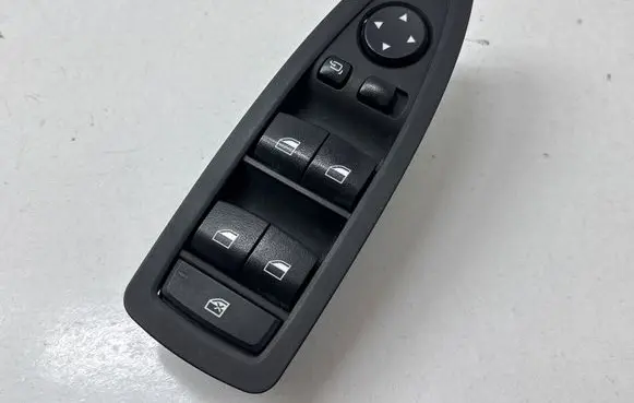 BMW X1 F48 F49 Electric window control switch 9362116 020318