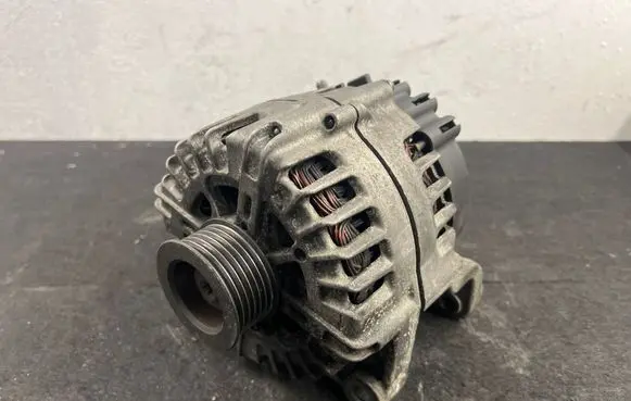 BMW 3 E90 E91 Generator/alternator 7802261 2543461C FG18S019