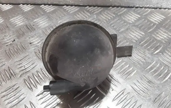 Vacuum air tank