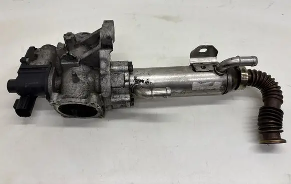 Volvo XC90 EGR valve cooler 880182B