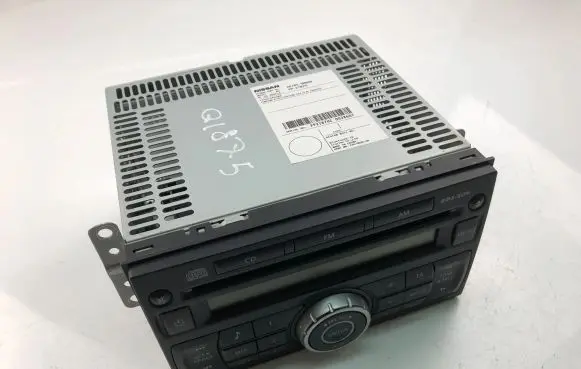 Nissan NP300 Radio/CD/DVD/GPS head unit 28185VM00B