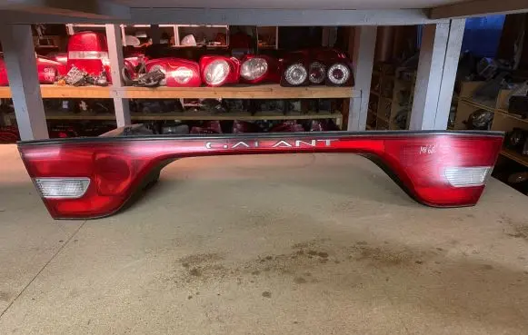 Mitsubishi Galant Tailgate rear/tail lights 0431596
