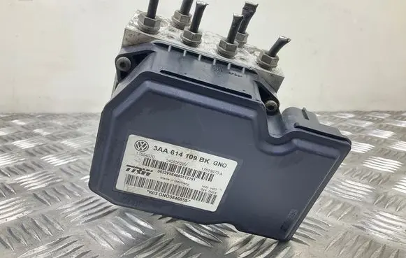 Volkswagen PASSAT B7 ABS Pump 3AA614109BK