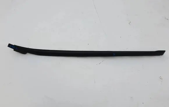 BMW 4 F36 Gran coupe Windshield trim 7285927 5131