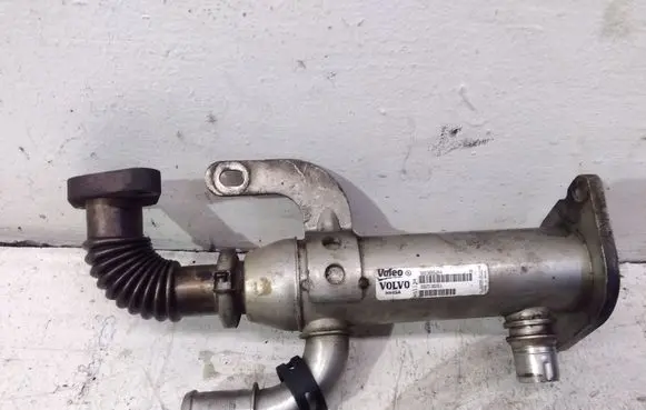 Ford S-MAX EGR valve cooler 993062H 8653691