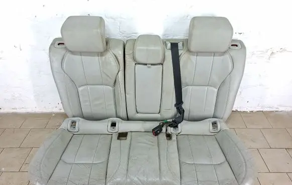 Land Rover Range Rover Evoque L538 Rear seat 