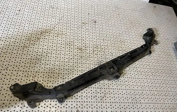 BMW 5 E60 E61 Top upper radiator support slam panel