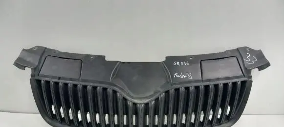 Skoda Fabia Mk2 (5J) Front grill