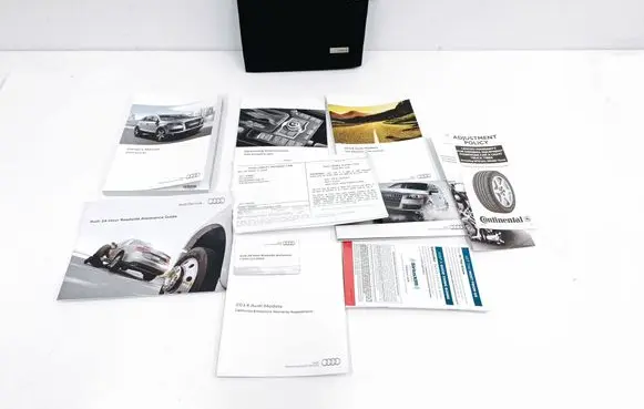Audi Q7 4L Owners service history hand book 