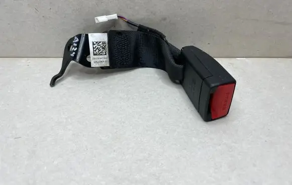 BMW 5 G30 G31 G38 Rear seatbelt buckle 7494175 641641800A 14052021