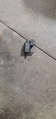 BMW X6 F16 Vacuum valve 7810831