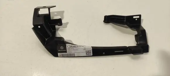 Mercedes-Benz A W176 Front bumper mounting bracket A176885680064