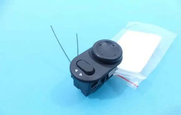 Suzuki Ignis Electric window control switch 37950-83E20 IMPRK998938