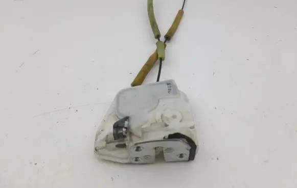 Mazda 6 Front door lock GJE8