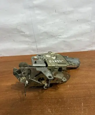 Mercedes-Benz E W210 Tailgate/trunk/boot lock/catch/latch 0390201678 D2893