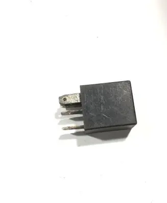 Jeep Grand Cherokee (WJ) Other relay G8HUA007001 1068A22C