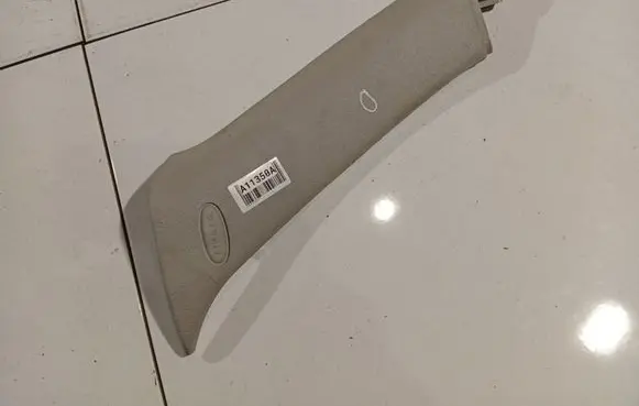Citroen C5 (D) pillar trim (bottom) 9640007177