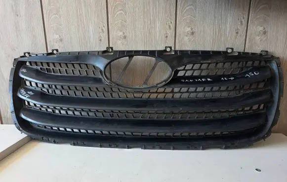 Hyundai Santa Fe Front bumper upper radiator grill 865612B710