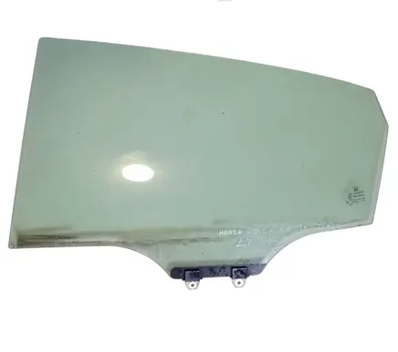 Honda Civic X Rear door window glass 43R007951