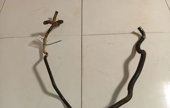 Mazda 6 Power steering hose/pipe/line 